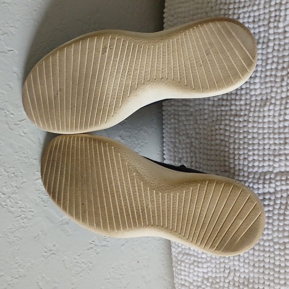 Allbirds Women's Wool Runner Go - Picture 15 of 15